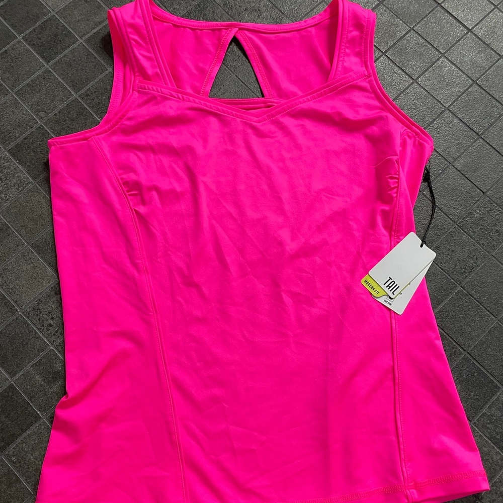 NWT size medium hot pink TAIL tennis top